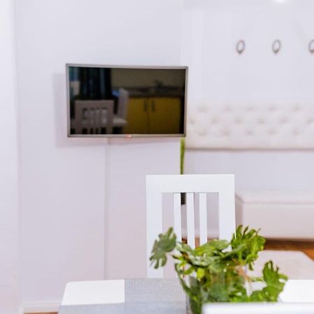 Eunice Apartament Oradea Dış mekan fotoğraf
